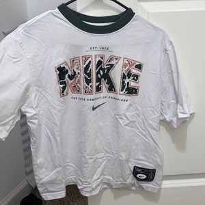 Nike, size small, white